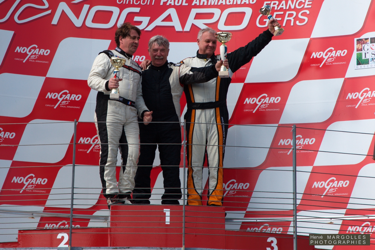 Podium Groupe N-02.jpg